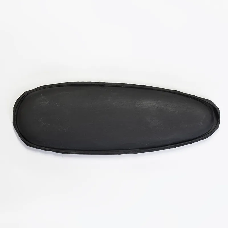 Calciolo 500/10 Pieno 12 mm Fori 82 mm Nero